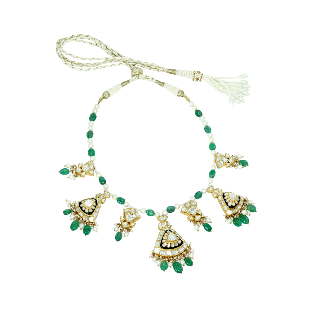 Polki Necklace with Triangular Motifs, Emeralds and Pearls